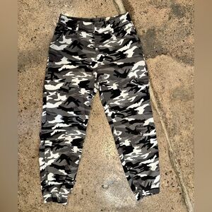 Vintage Y2K Grey Camo Cargo Jogger Pants Size 9/29 Streetwear